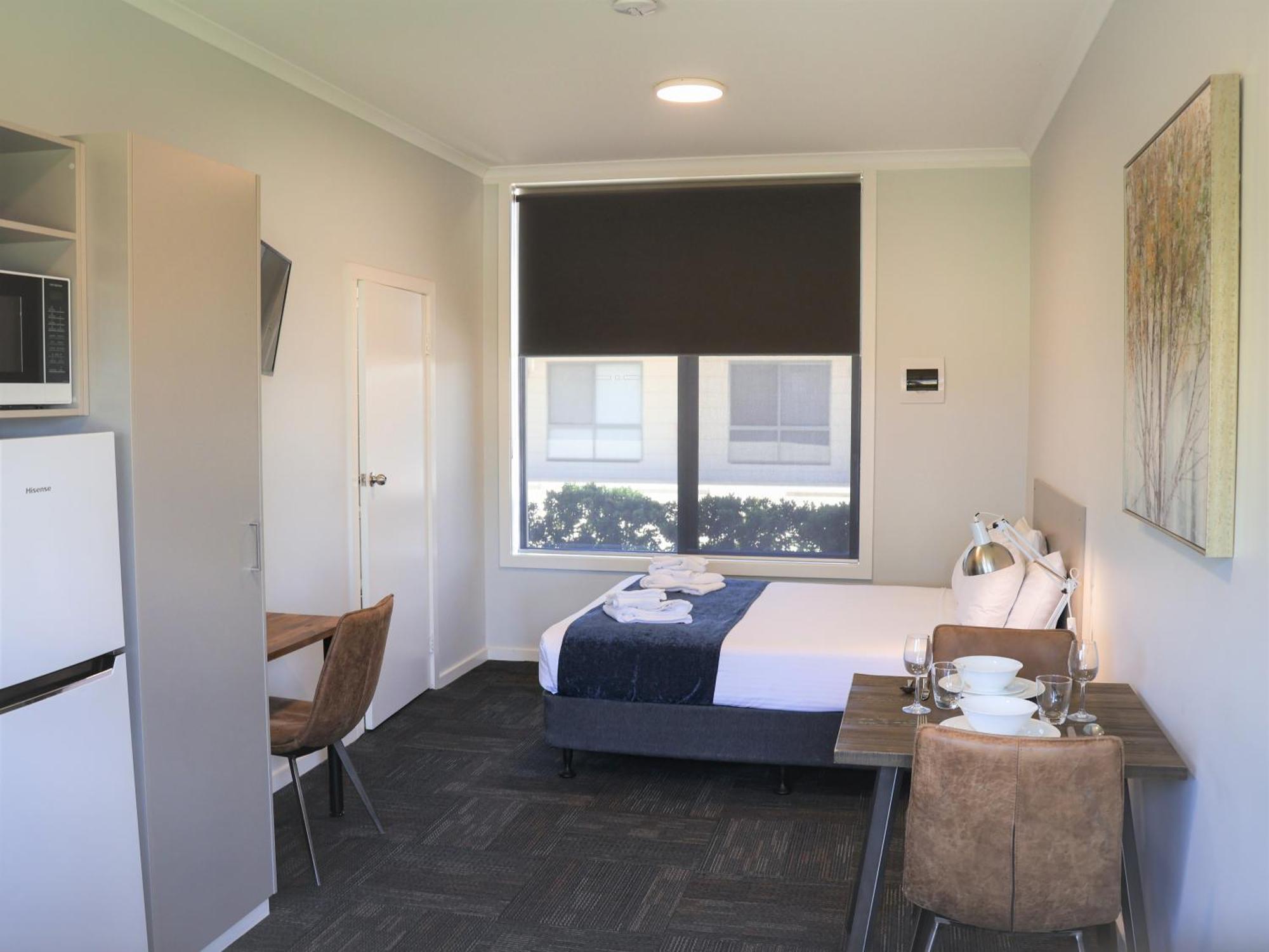 Eastend Studio Apartments ดับโบ ภายนอก รูปภาพ