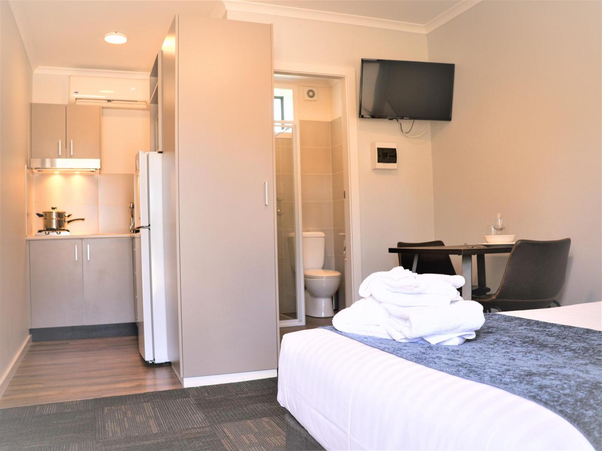 Eastend Studio Apartments ดับโบ ภายนอก รูปภาพ