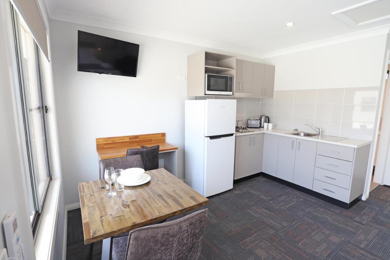 Eastend Studio Apartments ดับโบ ภายนอก รูปภาพ