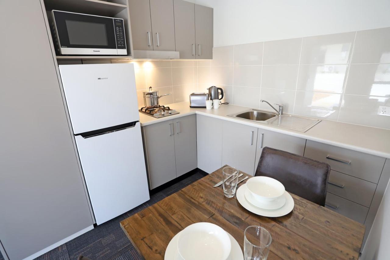 Eastend Studio Apartments ดับโบ ภายนอก รูปภาพ